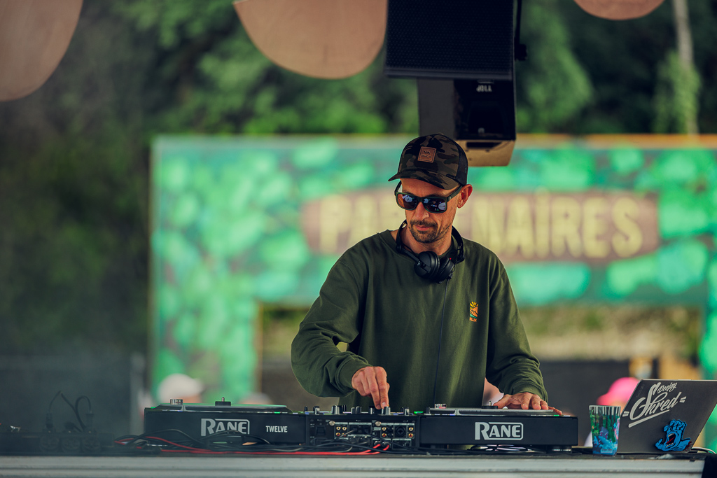 <a href='/artists/dj-skred/'>DJ Skred</a>