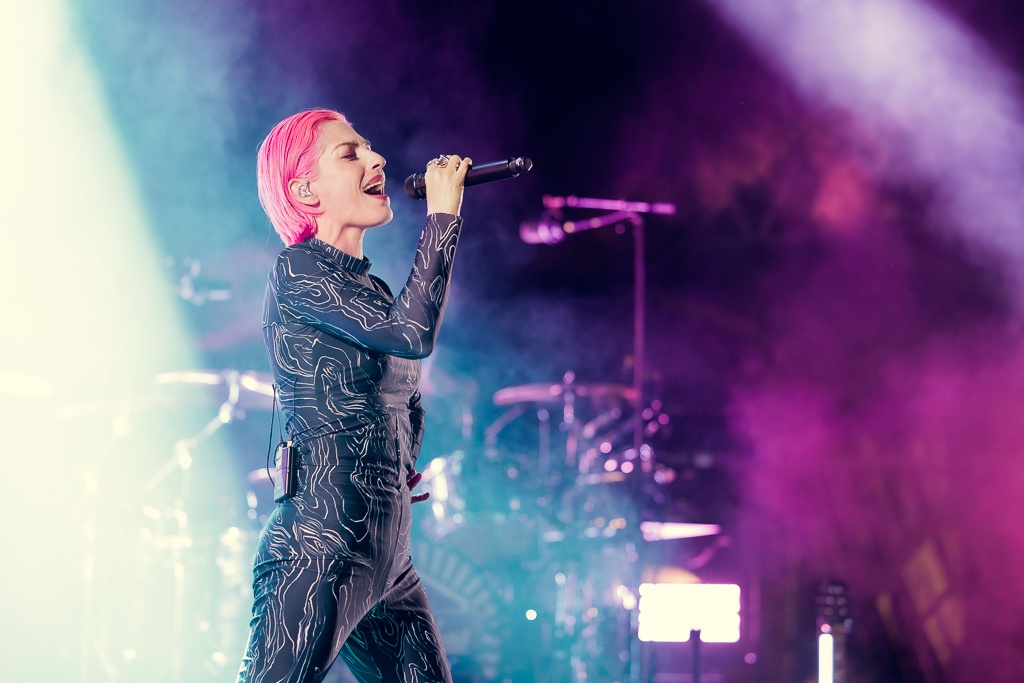 <a href='/artists/superbus/'>Superbus</a>