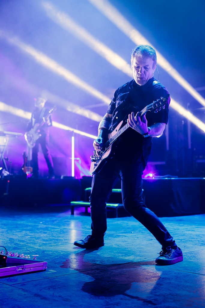 <a href='/artists/superbus/'>Superbus</a>