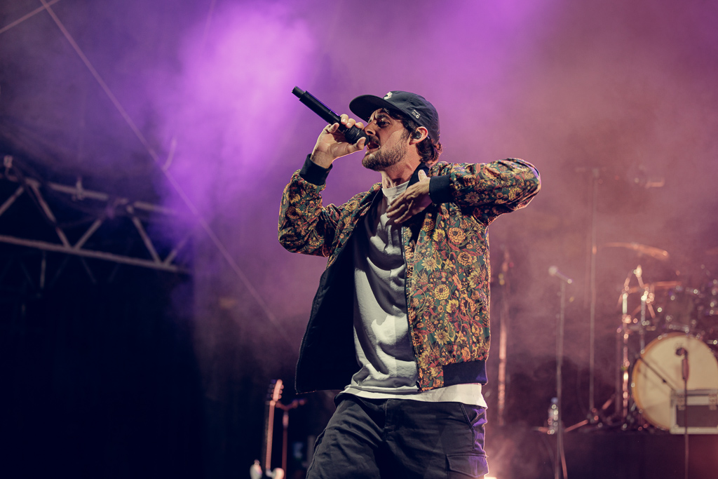 <a href='/artists/jahneration/'>Jahneration</a>