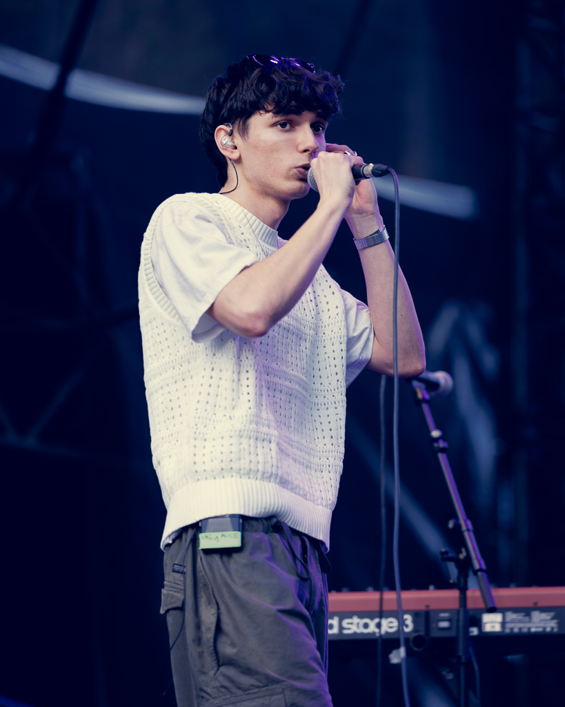 <a href='/artists/tino/'>T!no</a>