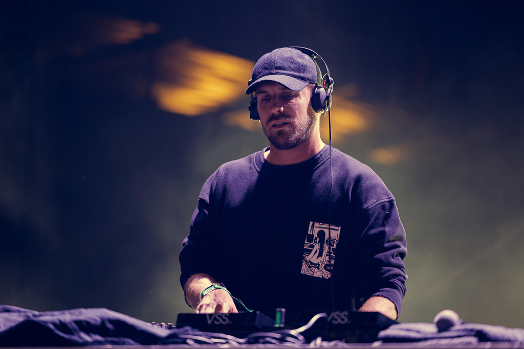 <a href='/artists/feder/'>Feder</a>