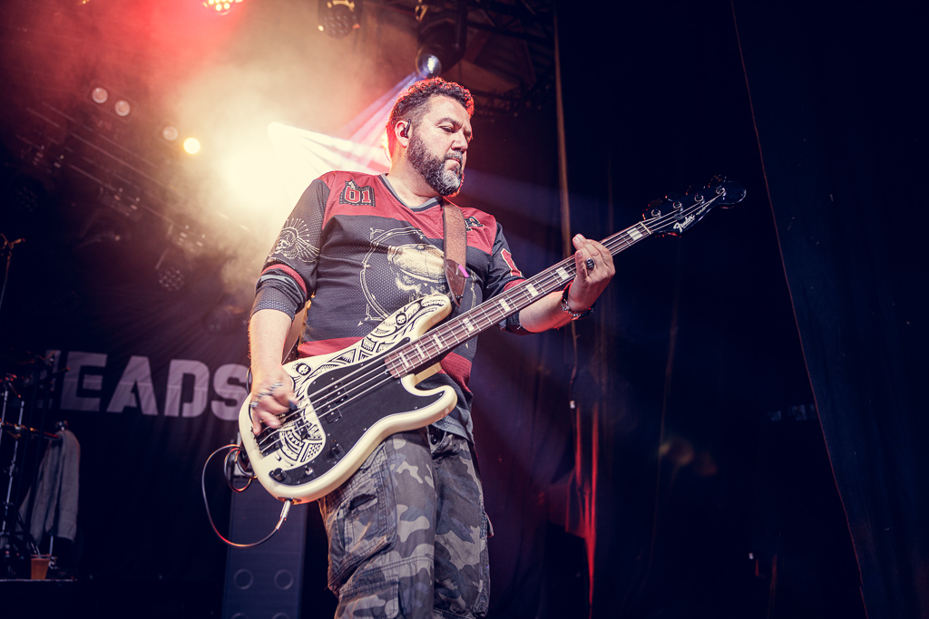 <a href='/artists/smokeheads/'>Smokeheads</a>