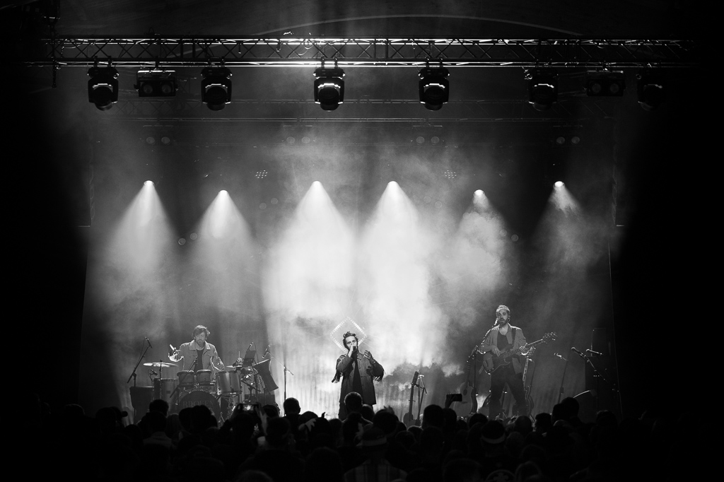 <a href='/artists/broken-back/'>Broken Back</a>