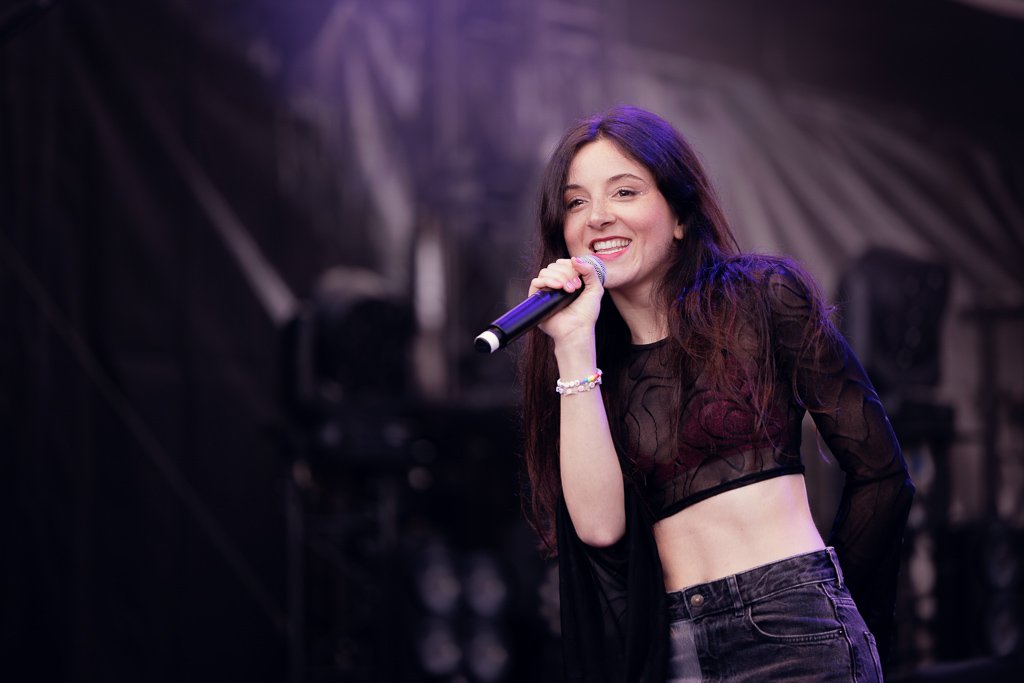 <a href='/artists/melrose/'>Melrose</a>