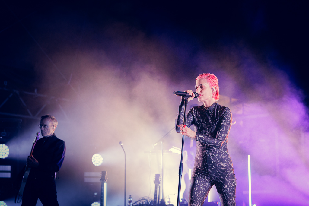 <a href='/artists/superbus/'>Superbus</a>