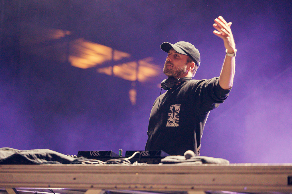 <a href='/artists/feder/'>Feder</a>