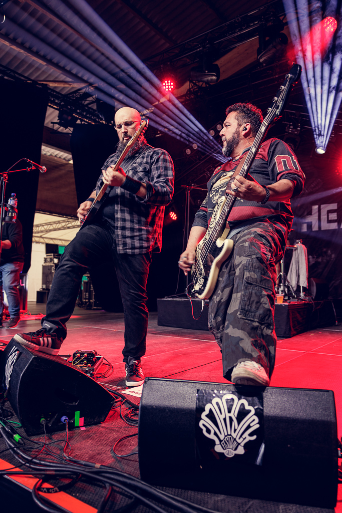 <a href='/artists/smokeheads/'>Smokeheads</a>