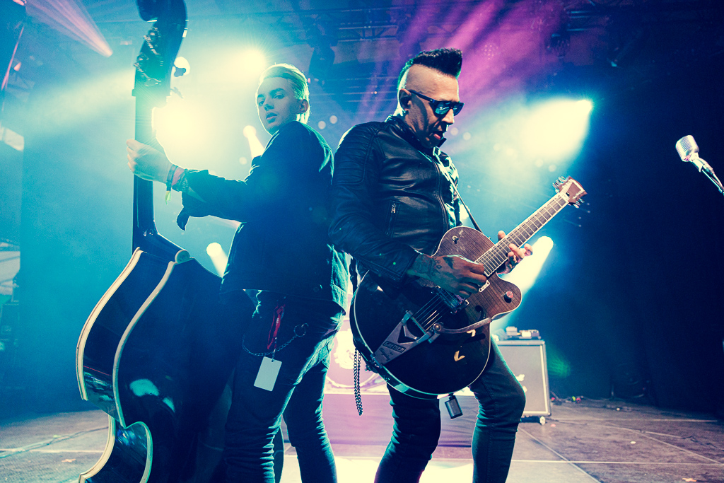 <a href='/artists/the-brains/'>The Brains</a>