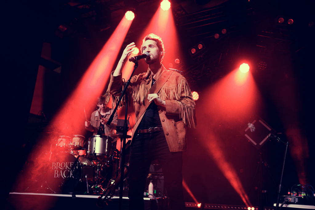 <a href='/artists/broken-back/'>Broken Back</a>