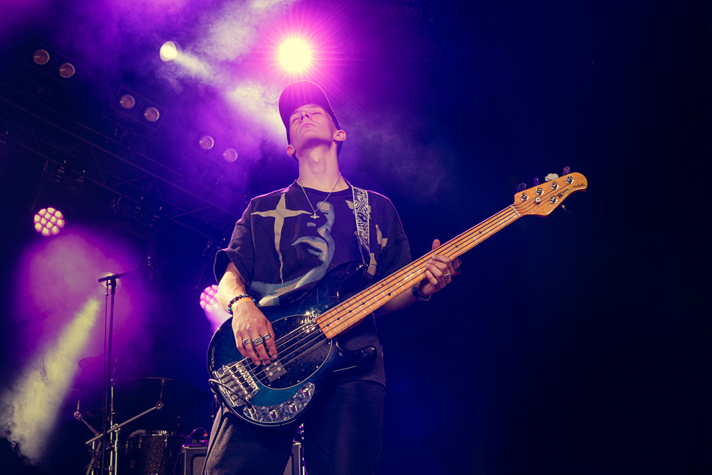 <a href='/artists/the-square/'>The Square</a>