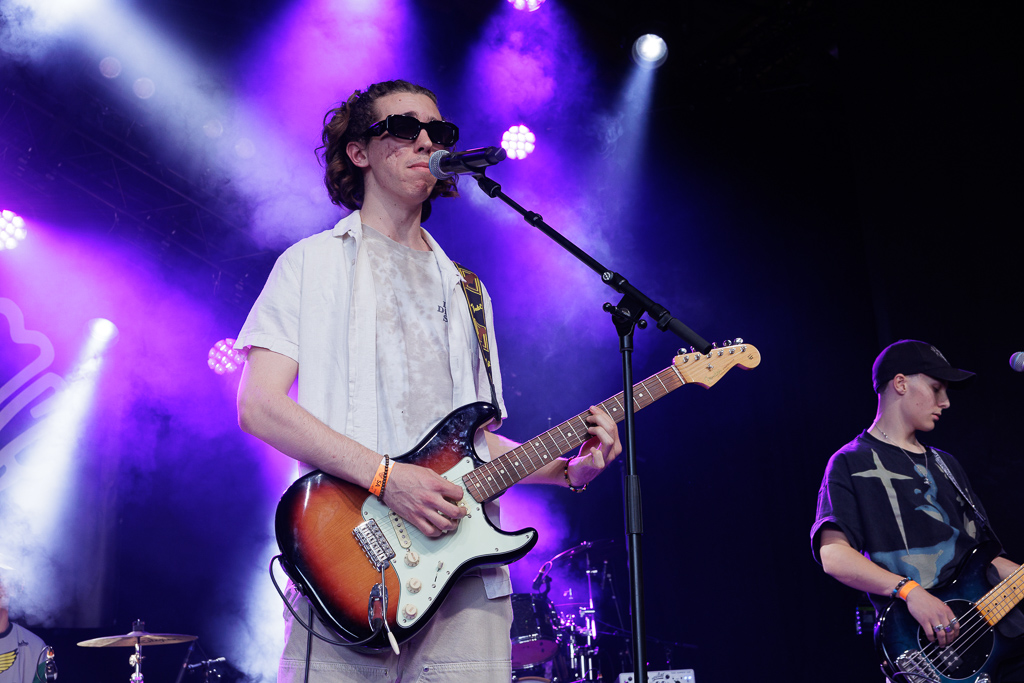 <a href='/artists/the-square/'>The Square</a>