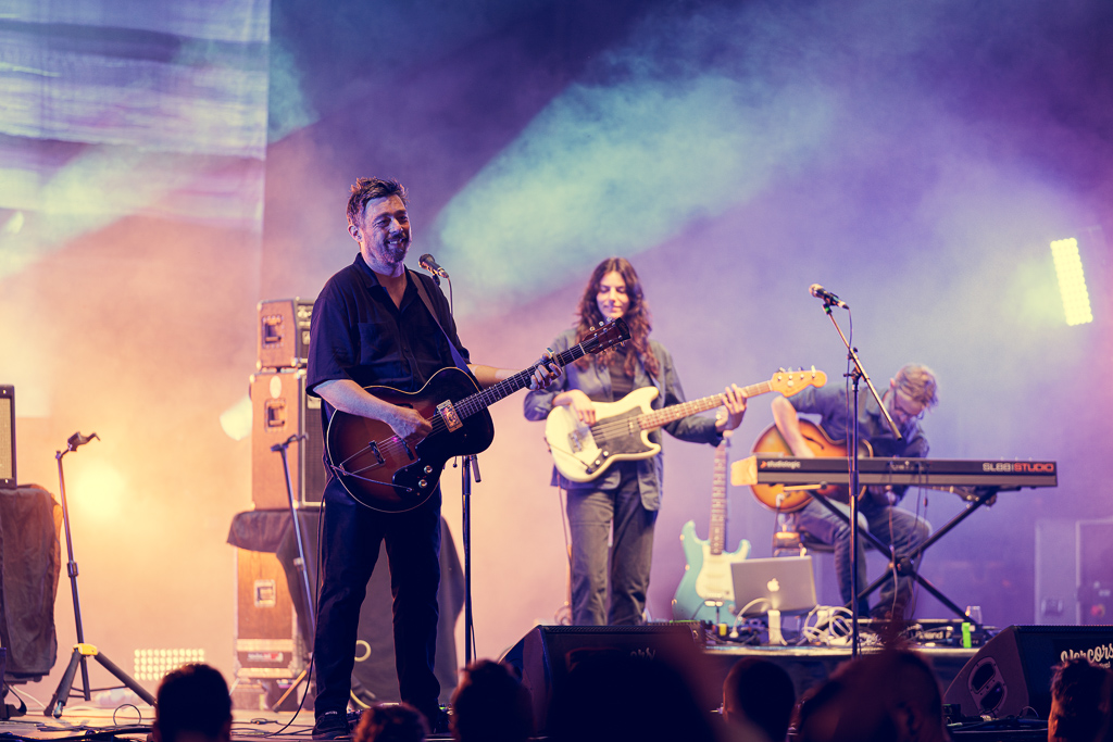 <a href='/artists/h-burns/'>H-Burns</a>