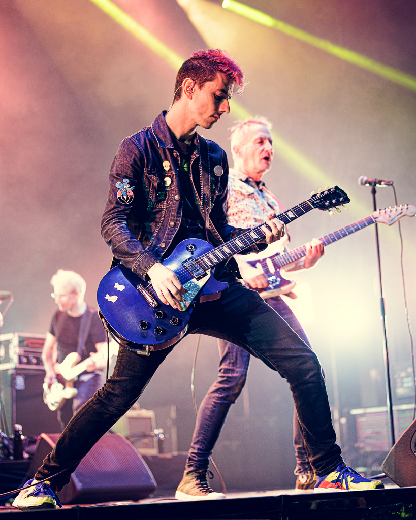 <a href='/artists/les-wampas/'>Les Wampas</a>