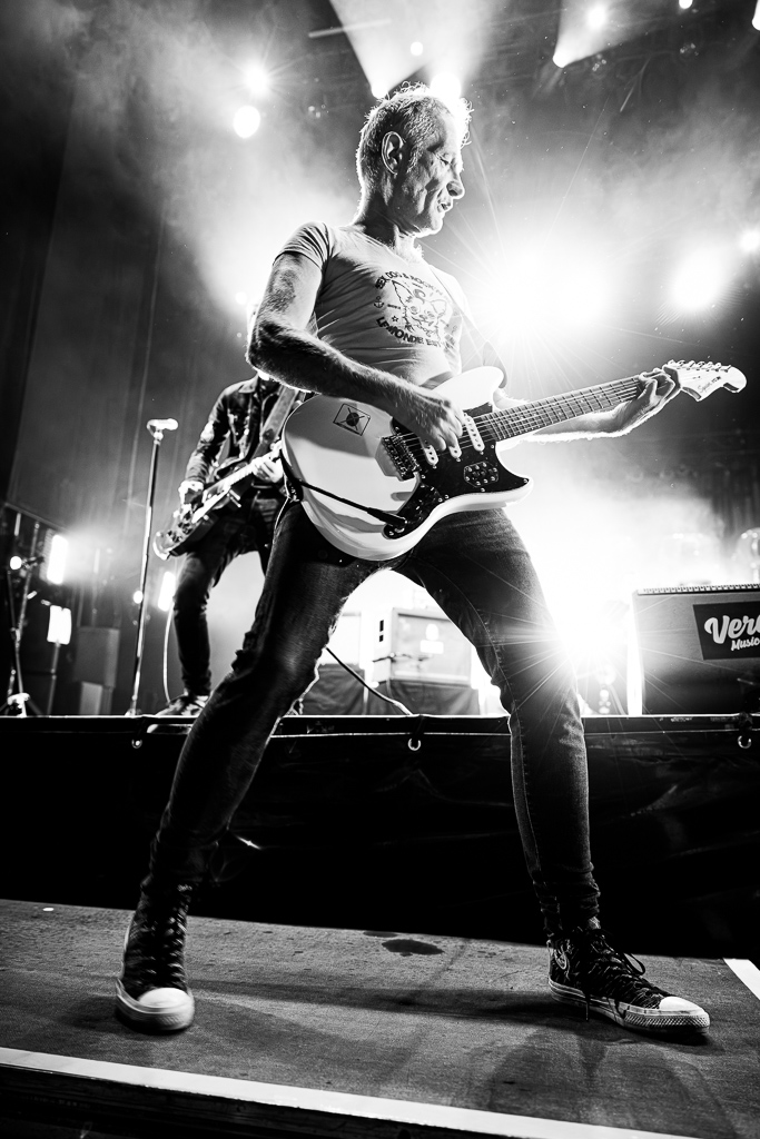 <a href='/artists/les-wampas/'>Les Wampas</a>