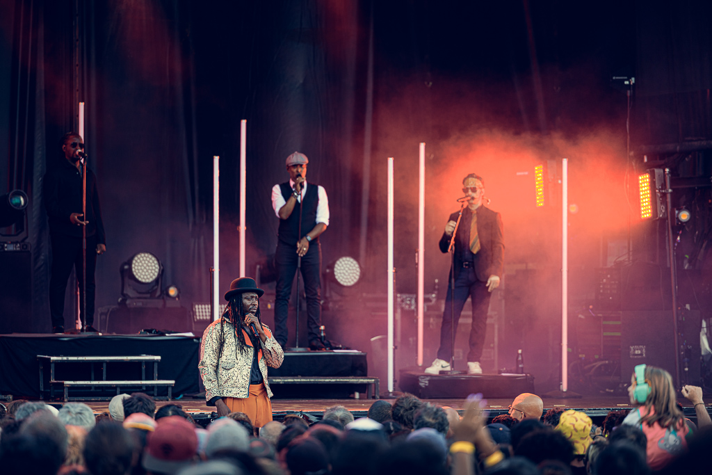 <a href='/artists/faada-freddy/'>Faada Freddy</a>