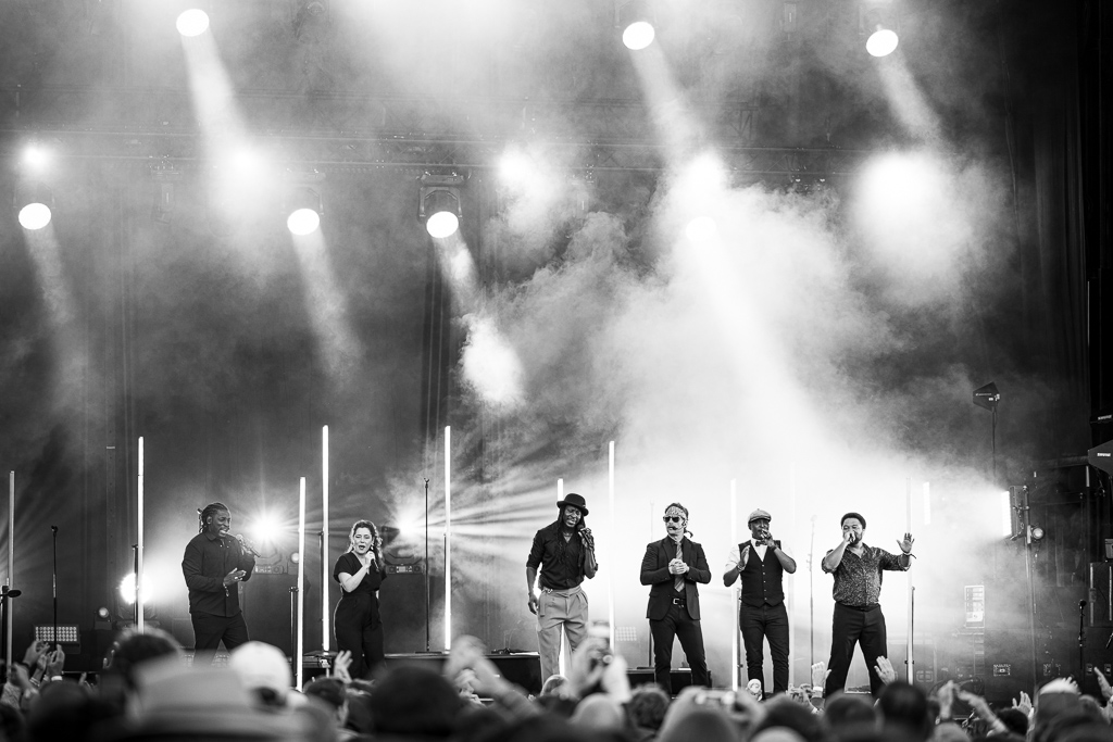 <a href='/artists/faada-freddy/'>Faada Freddy</a>