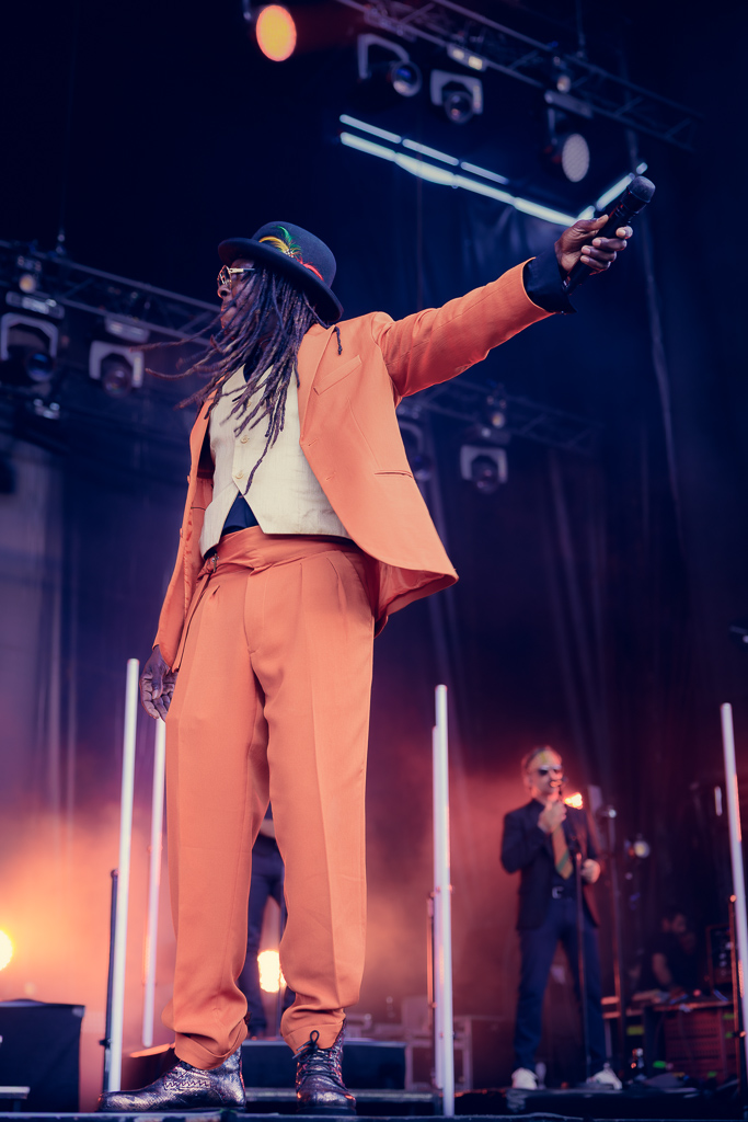 <a href='/artists/faada-freddy/'>Faada Freddy</a>