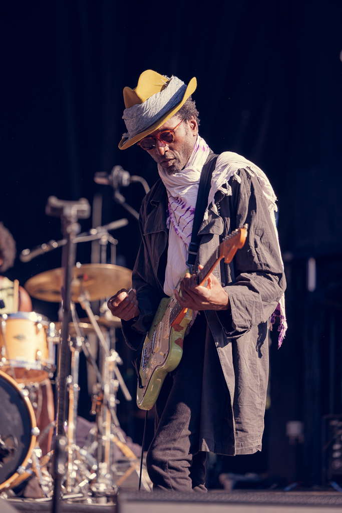 <a href='/artists/keziah-jones/'>Keziah Jones</a>