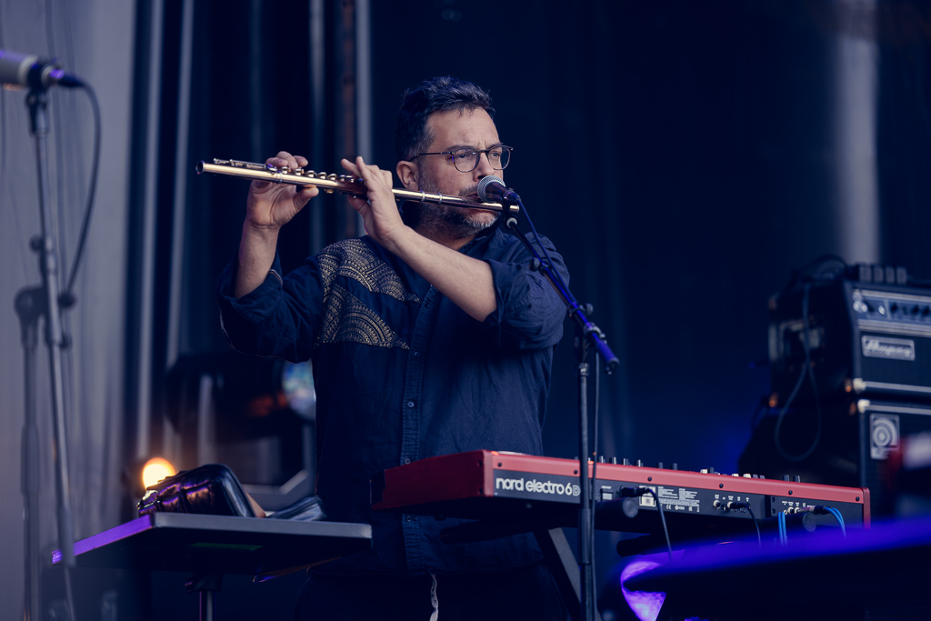 <a href='/artists/kolinga/'>Kolinga</a>