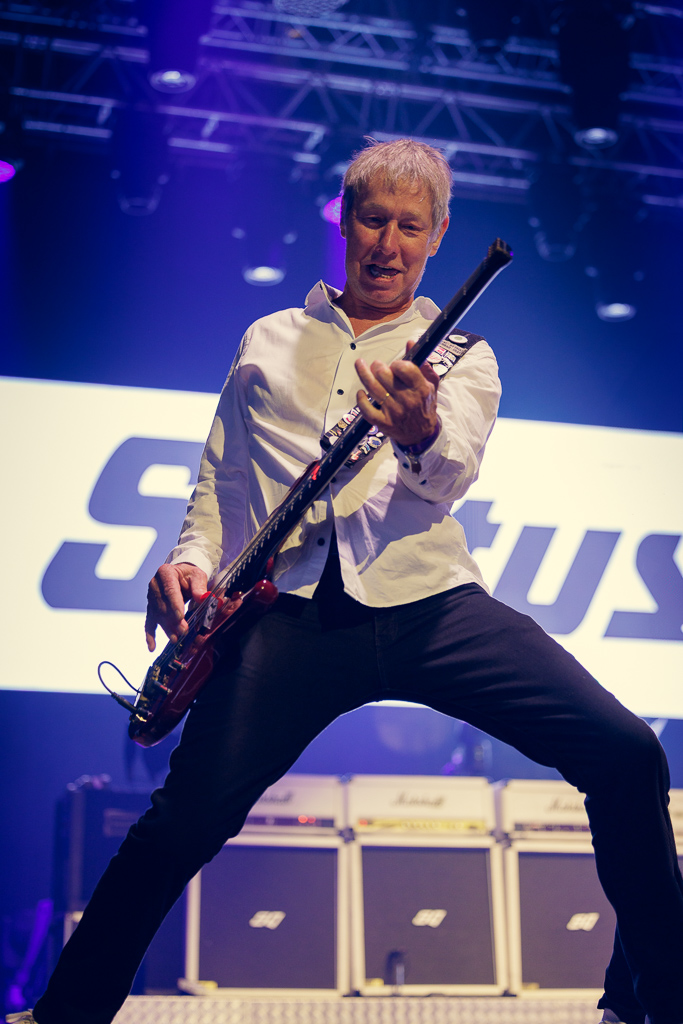 <a href='/artists/status-quo/'>Status Quo</a>