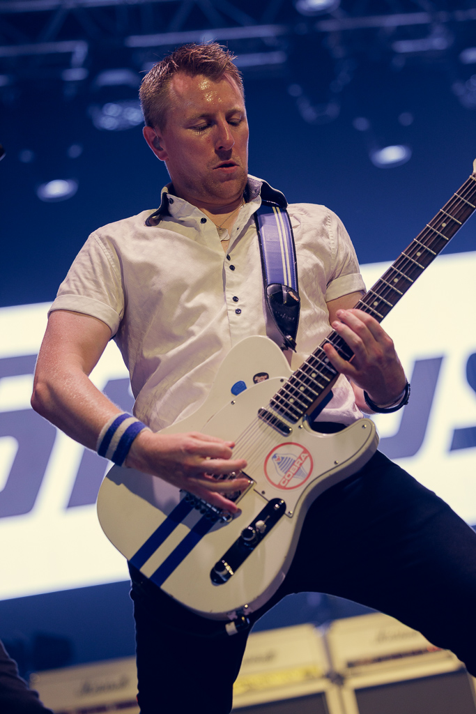 <a href='/artists/status-quo/'>Status Quo</a>