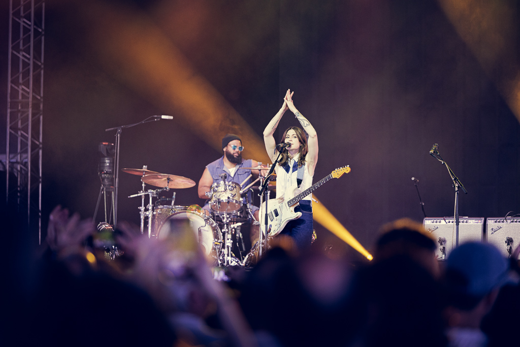 <a href='/artists/larkin-poe/'>Larkin Poe</a>