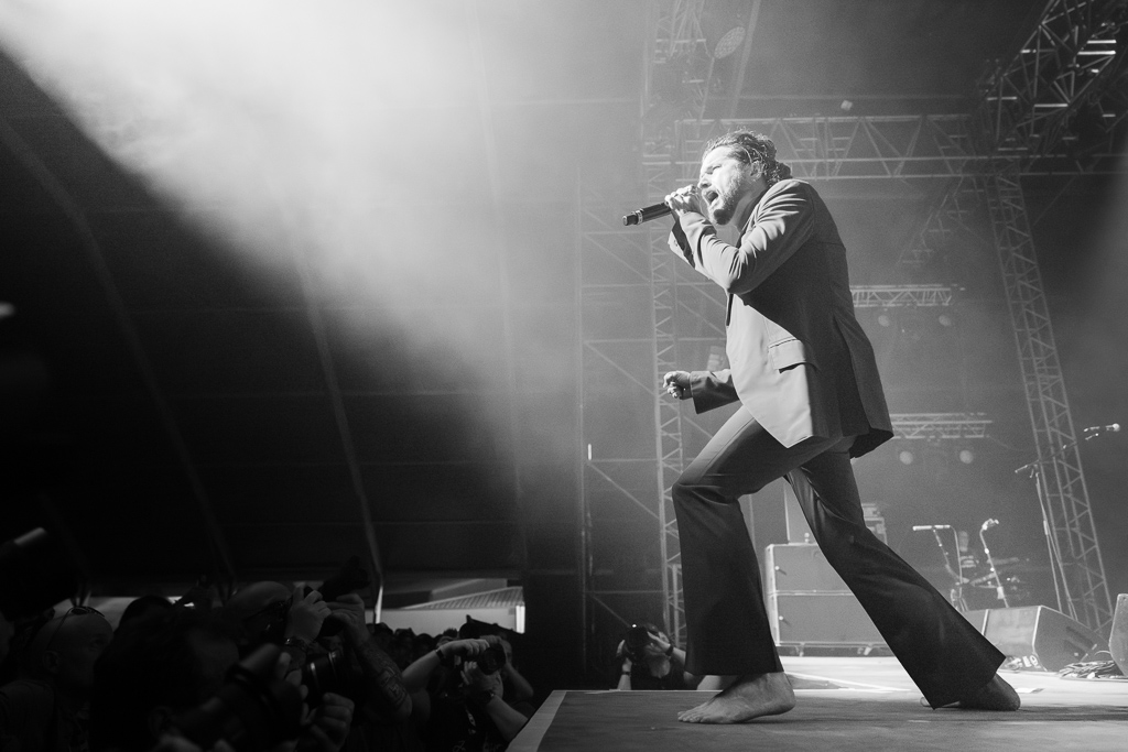 <a href='/artists/rival-sons/'>Rival Sons</a>