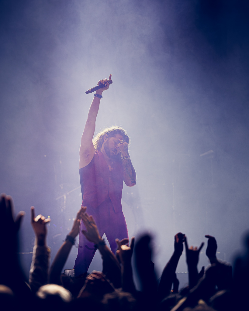 <a href='/artists/rival-sons/'>Rival Sons</a>