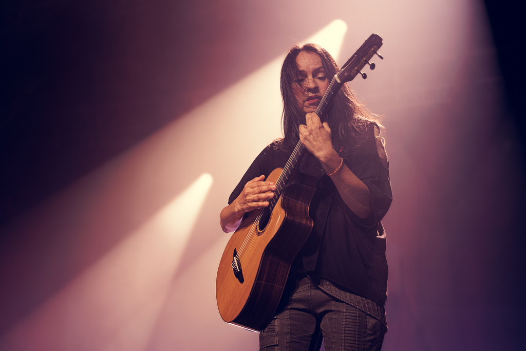 <a href='/artists/rodrigo-y-gabriela/'>Rodrigo y Gabriela</a>
