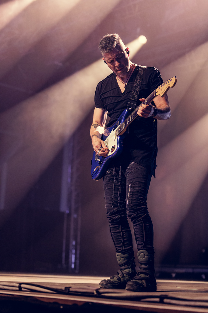 <a href='/artists/rodrigo-y-gabriela/'>Rodrigo y Gabriela</a>