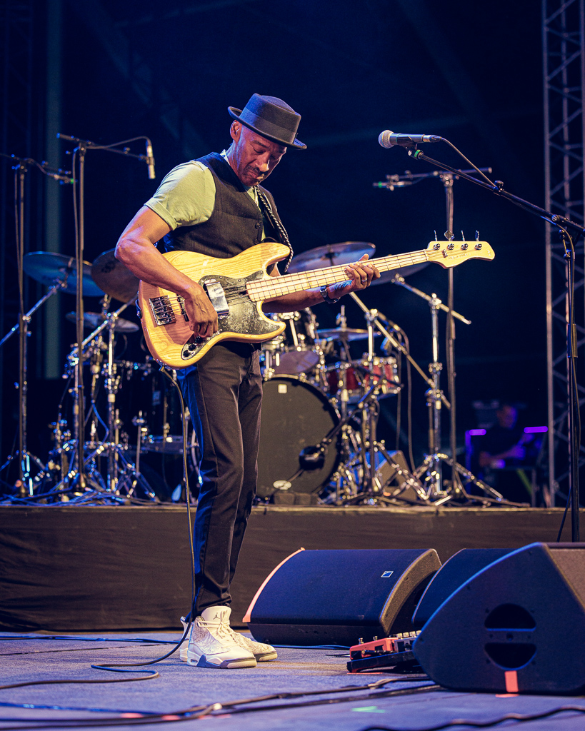 <a href='/artists/marcus-miller/'>Marcus Miller</a>
