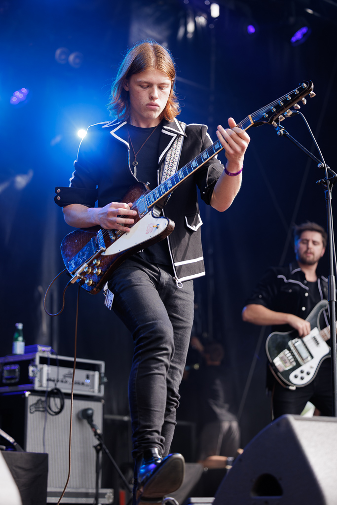 <a href='/artists/toby-lee/'>Toby Lee</a>