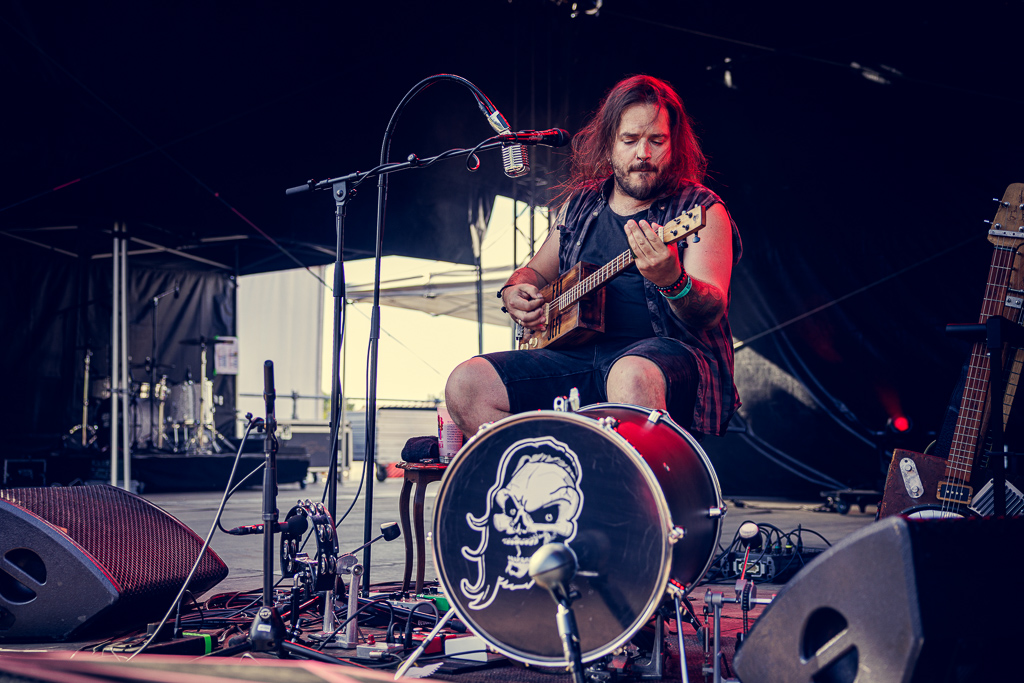 <a href='/artists/fat-jeff/'>Fat Jeff</a>