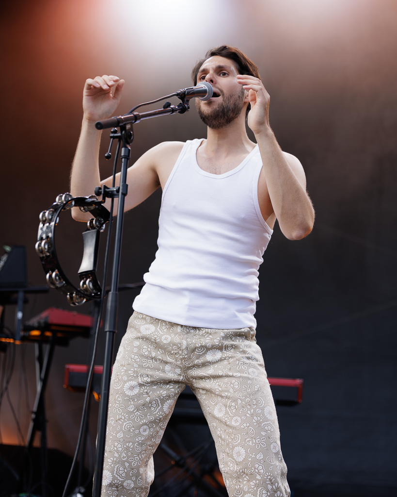 <a href='/artists/flaur/'>Flaur</a>