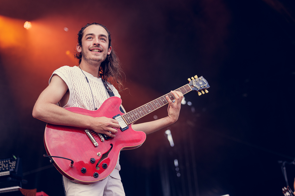 <a href='/artists/flaur/'>Flaur</a>