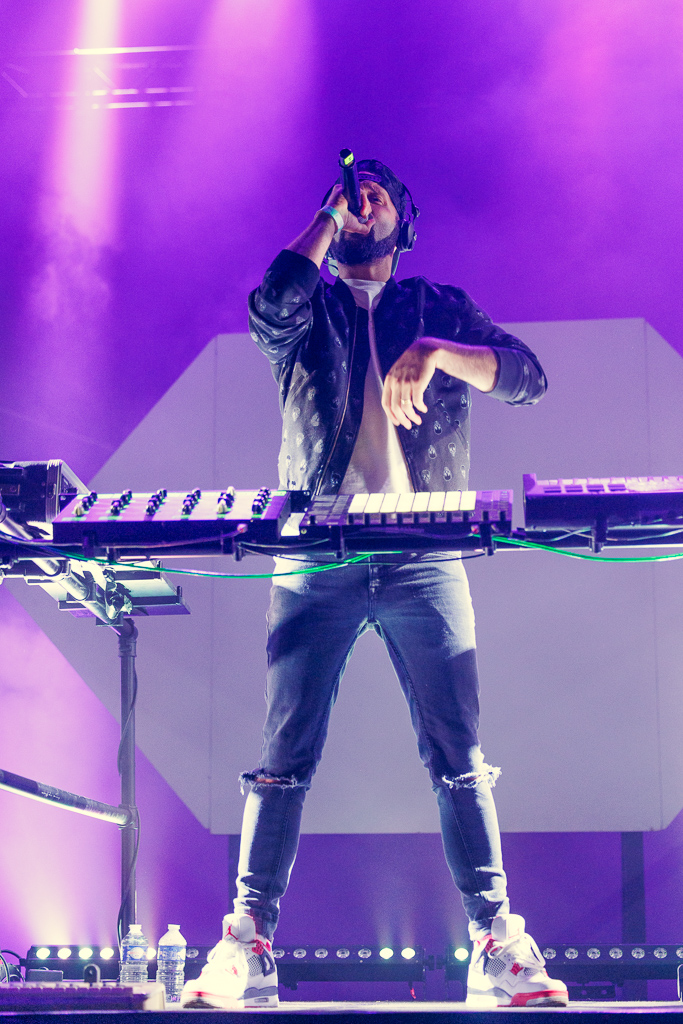 <a href='/artists/manudigital/'>Manudigital</a>