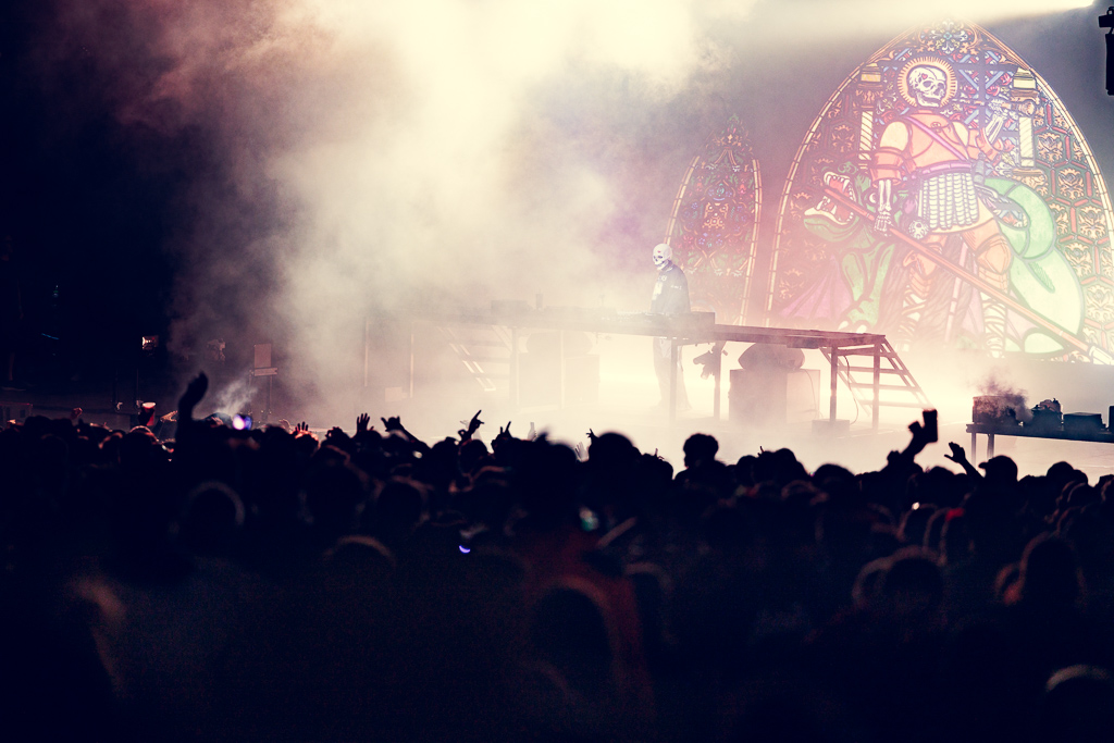 <a href='/artists/vladimir-cauchemar/'>Vladimir Cauchemar</a>