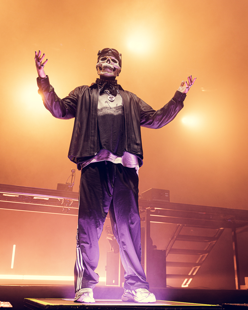 <a href='/artists/vladimir-cauchemar/'>Vladimir Cauchemar</a>