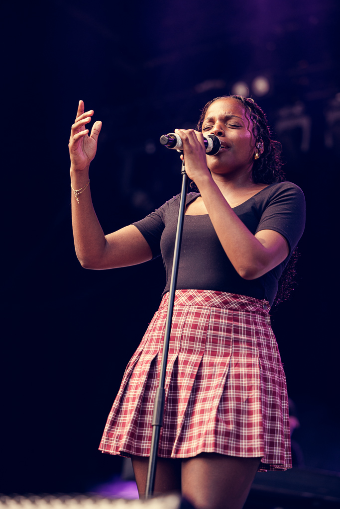 <a href='/artists/mentissa/'>Mentissa</a>