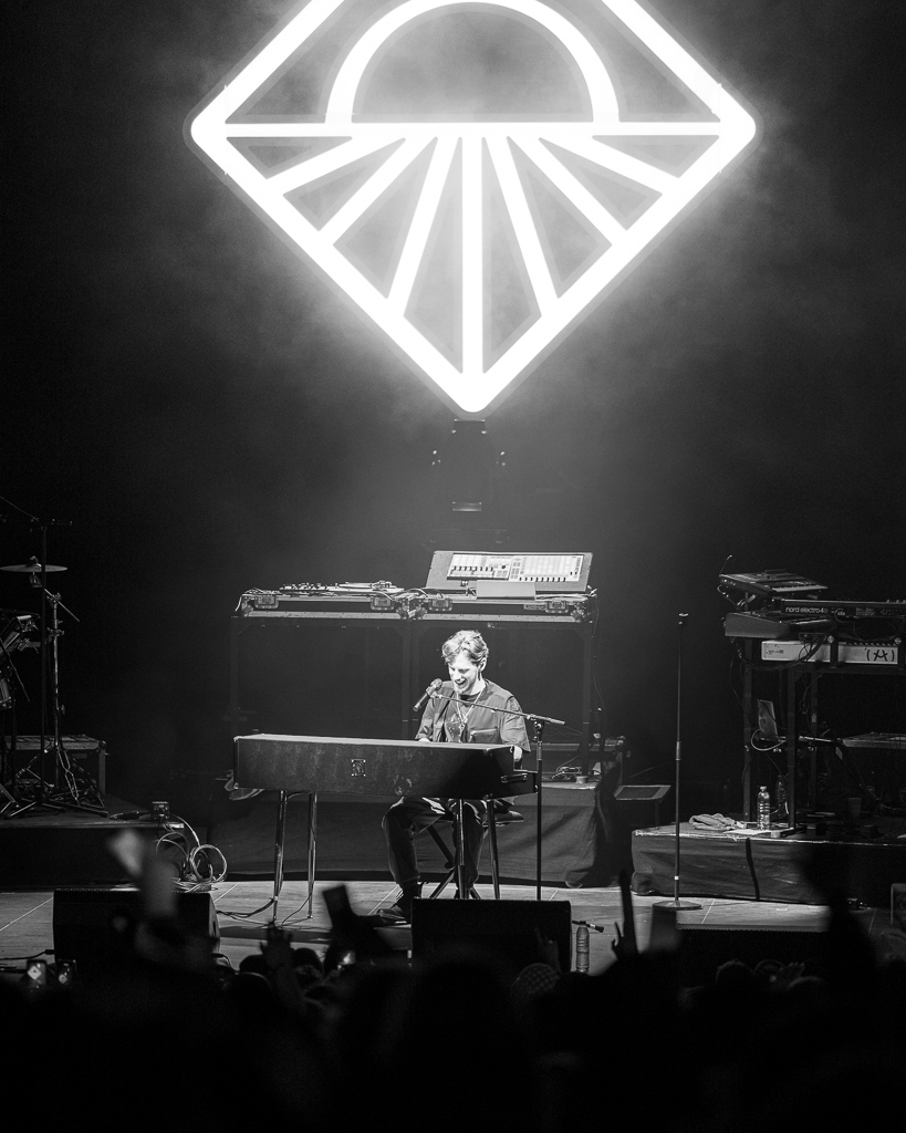 <a href='/artists/naaman/'>Naaman</a>