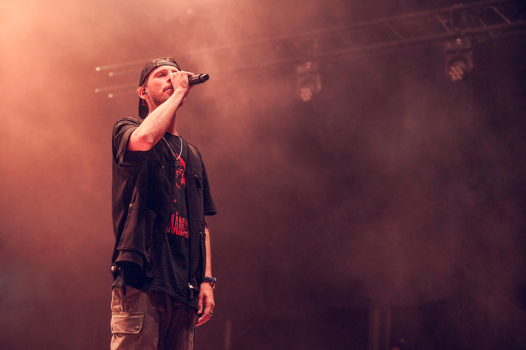 <a href='/artists/naaman/'>Naaman</a>