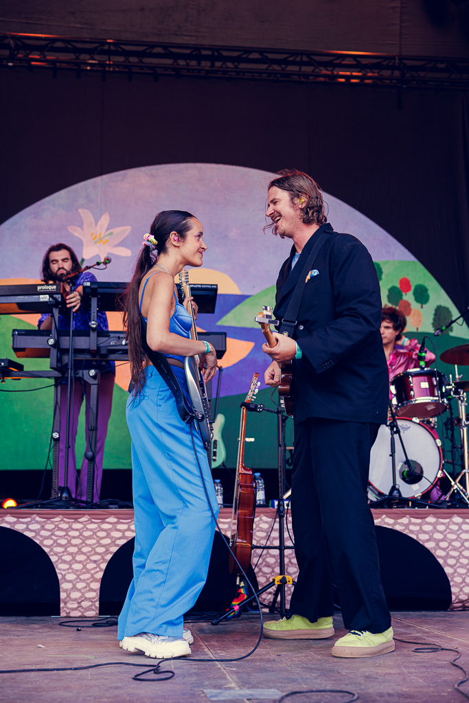 <a href='/artists/voyou/'>Voyou</a>