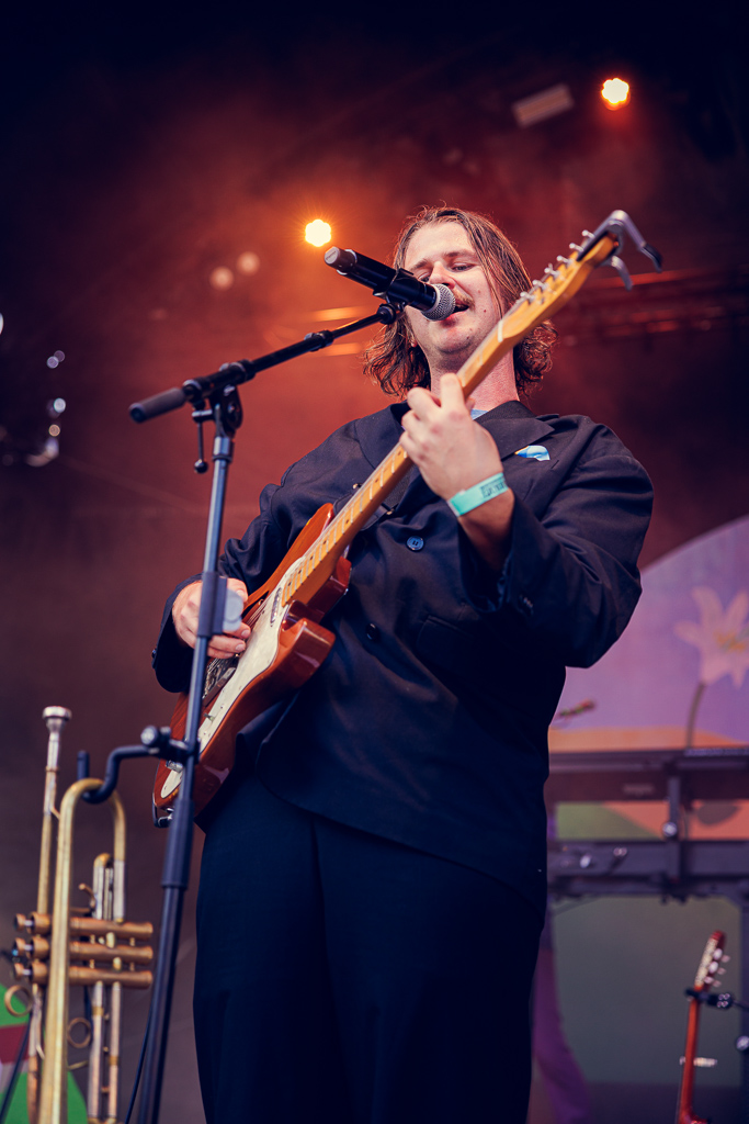 <a href='/artists/voyou/'>Voyou</a>