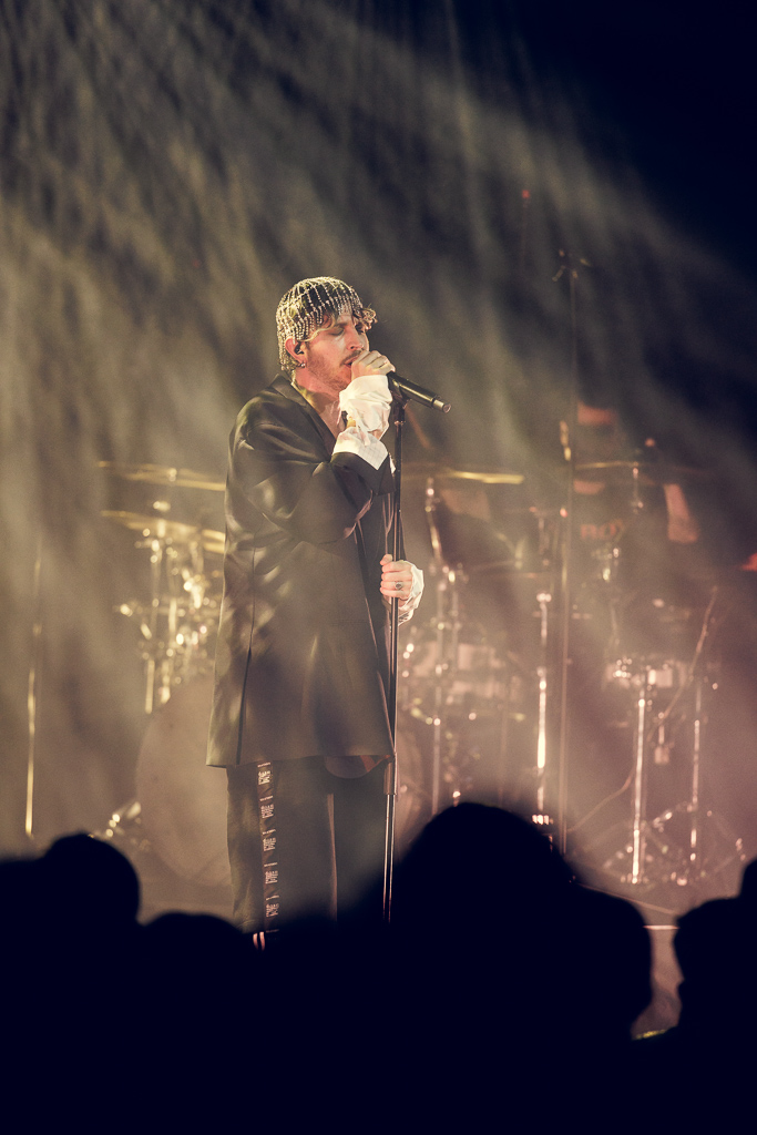 <a href='/artists/oscar-and-the-wolf/'>Oscar and the Wolf</a>