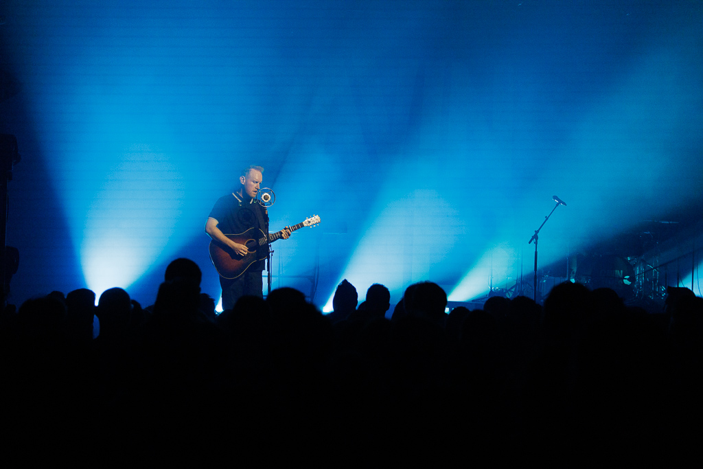 <a href='/artists/gavin-james/'>Gavin James</a>