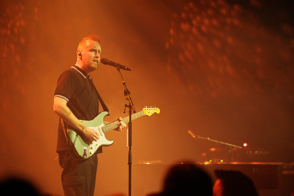<a href='/artists/gavin-james/'>Gavin James</a>
