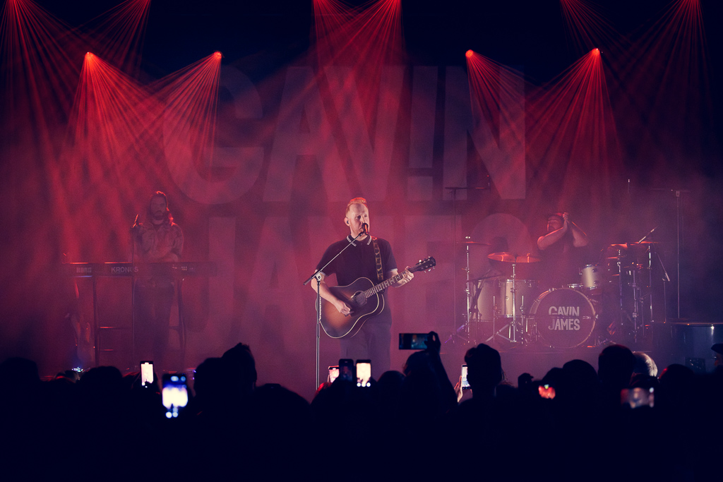 <a href='/artists/gavin-james/'>Gavin James</a>