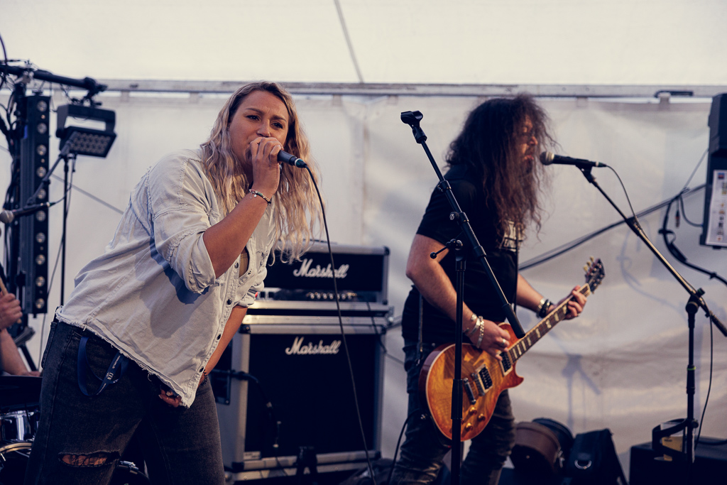 <a href='/artists/showcave/'>Showcave</a>