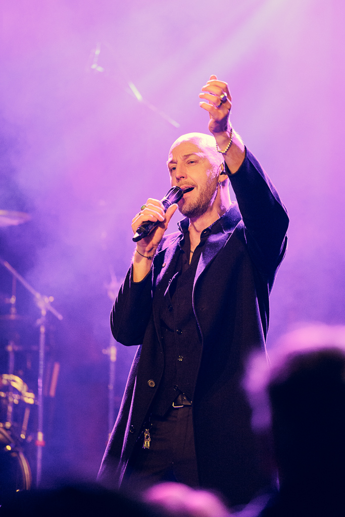 <a href='/artists/soen/'>SOEN</a>